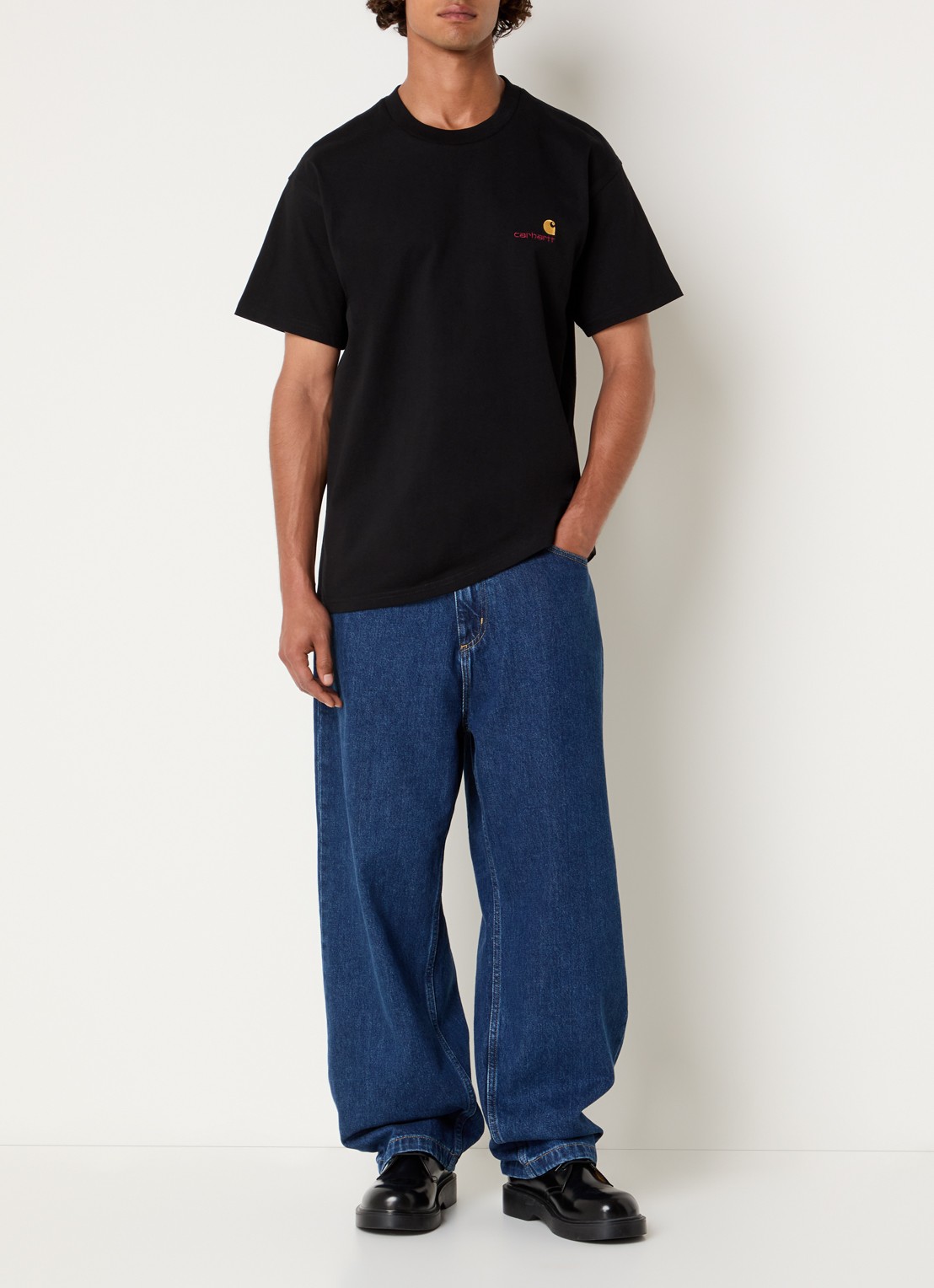 Carhartt WIP T-shirt van  katoen met logoborduring - voorkant 3 zwart