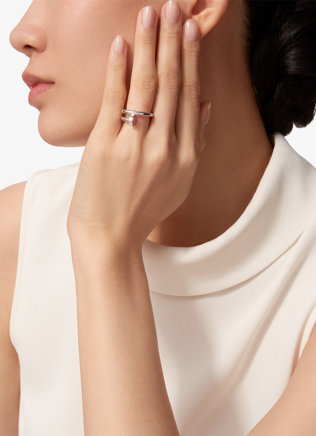 Cartier Juste un Clou ring van 18 karaat witgoud CRB40992 - voorkant 2 witgoud
