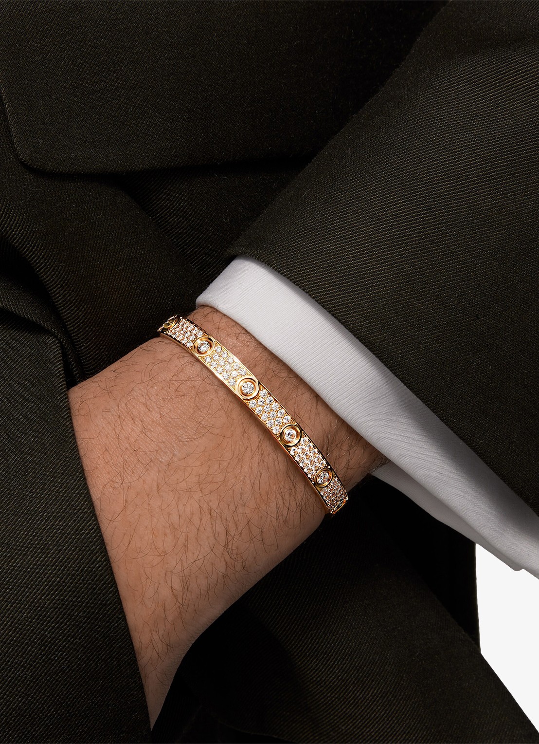 Cartier LOVE armband, klassiek model van 18 karaat geelgoud met 4.04 ct diamant CRN6727317 - achterkant 3 geelgoud