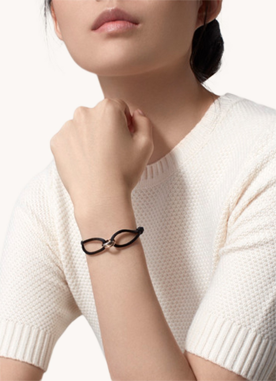 Cartier Trinity de Cartier armband met detail van 18 karaat rosé-, wit- en geelgoud B6016700 - voorkant 2 multicolor