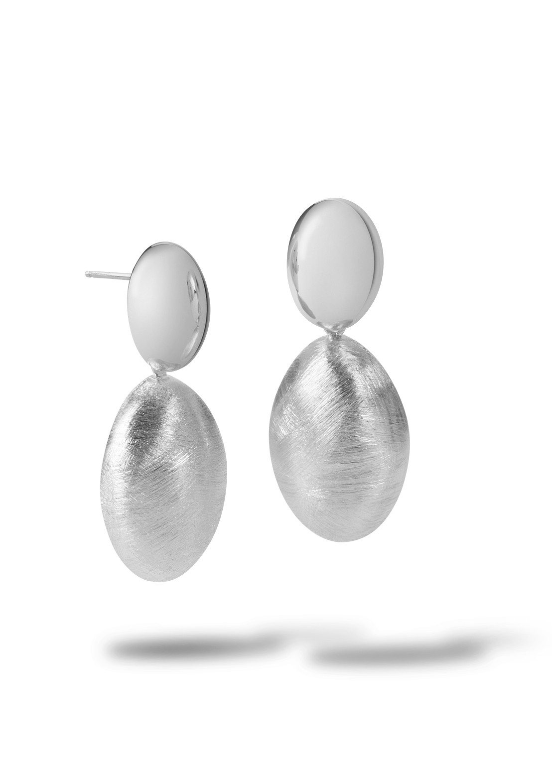 Casa Jewelry Bikkel Maxi oorstekers van zilver - voorkant zilver