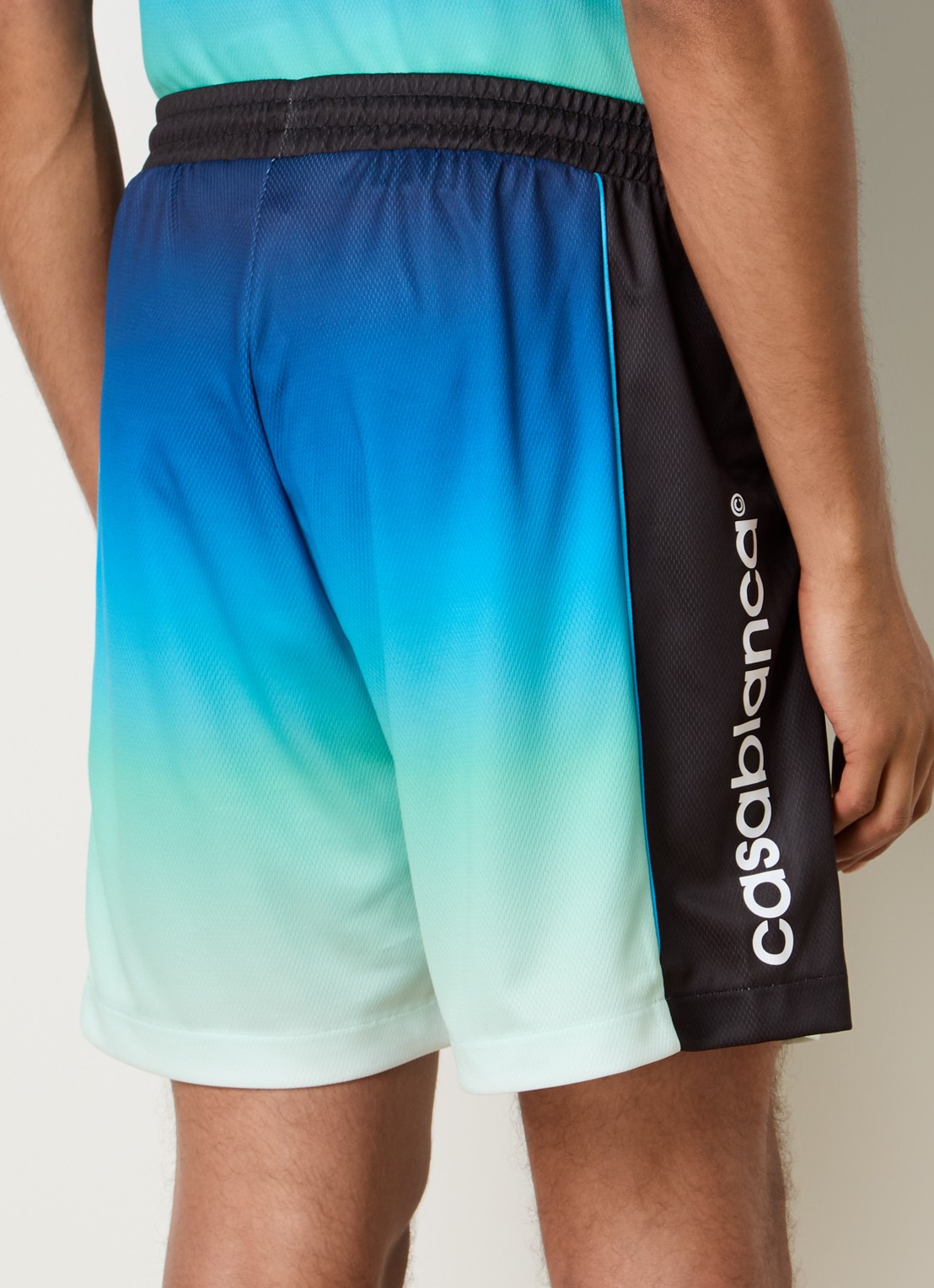 Casablanca Blue Gradient loose fit korte joggingbroek met print - achterkant blauw