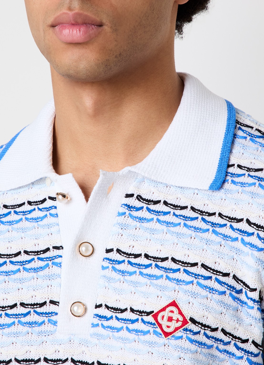Casablanca Grofgebreide trui met polokraag en logo - detail 3 blauw