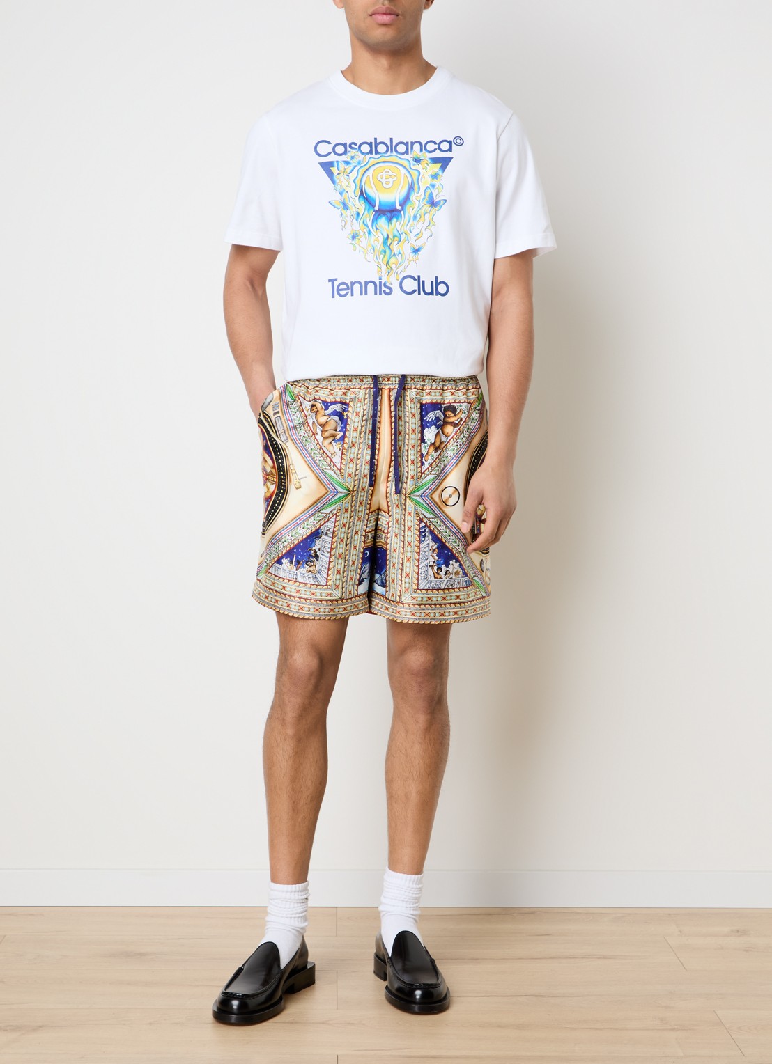 Casablanca Plafondorne Musique straight fit korte broek van zijde met print - voorkant 2 khaki