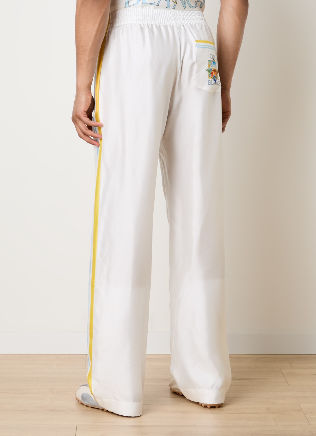 Casablanca Tennis Landscape straight fit broek van zijde met steekzakken - achterkant 6 wit
