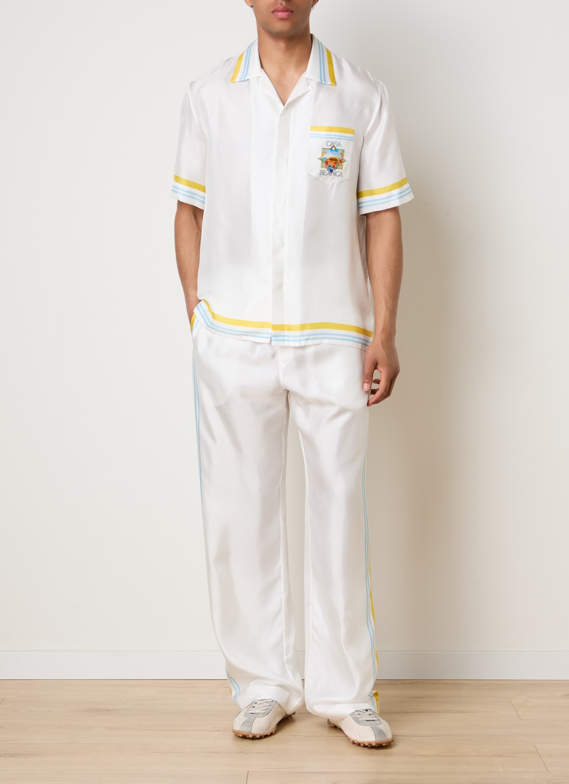 Casablanca Tennis Landscape straight fit broek van zijde met steekzakken - voorkant 2 wit