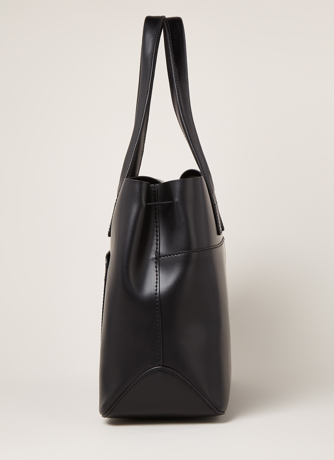 Castelijn & Beerens Emma schoudertas van leer met 13,3 inch laptopvak - detail 7 zwart