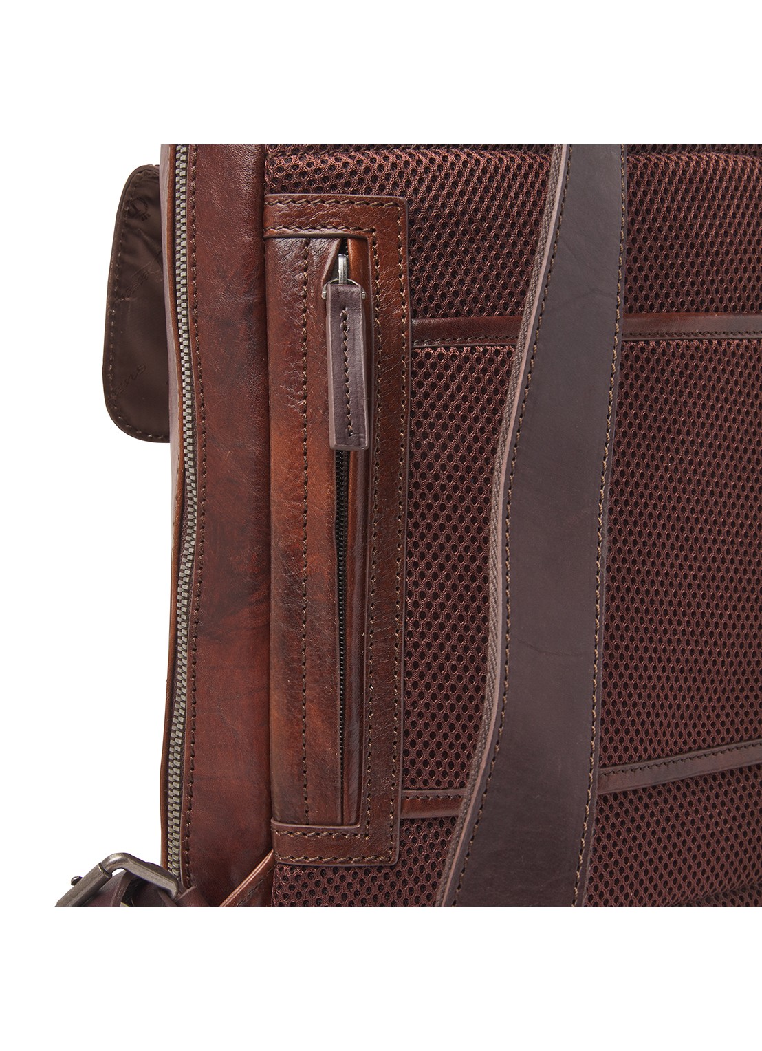 Castelijn & Beerens Rien rugzak van leer met 15,6 inch laptopvak - detail 4 cognac