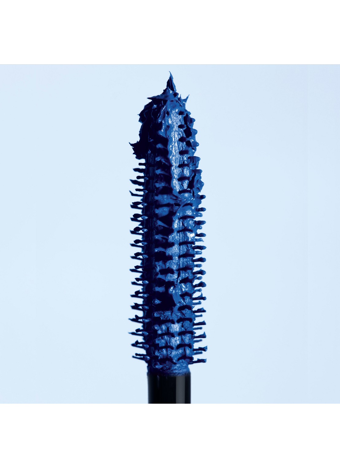 CHANEL ALLES-IN-EEN MASCARA: VOLUME, LENGTE, KRUL EN DEFINITIE - detail 4 97 indigo