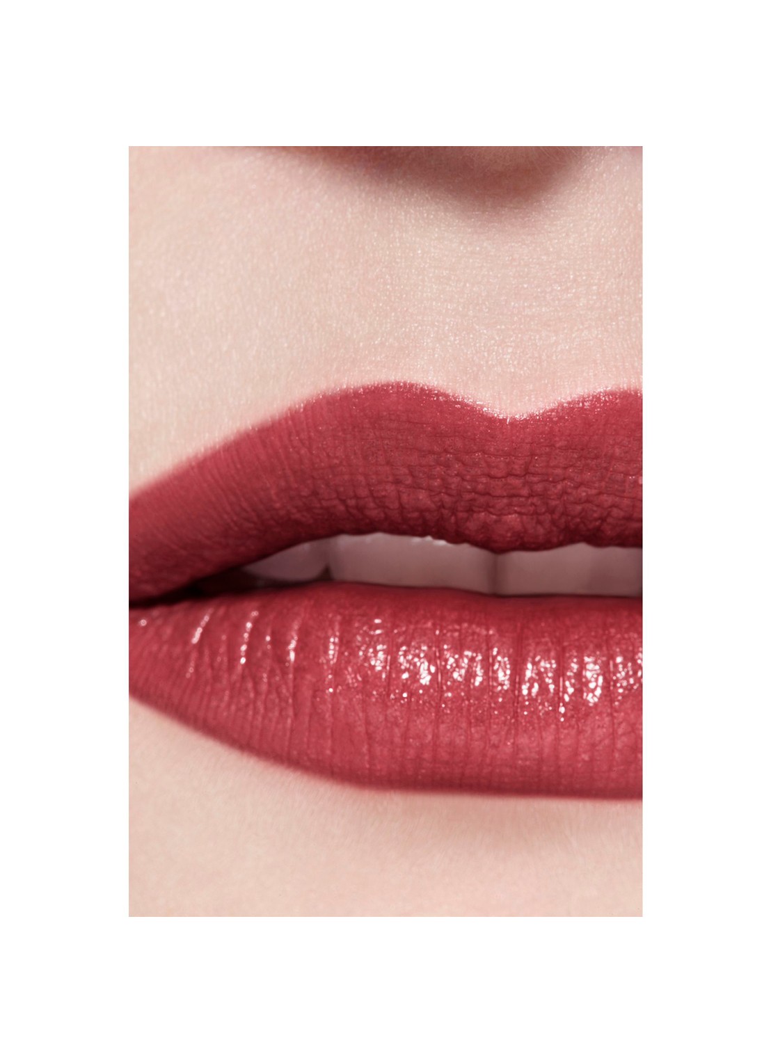 CHANEL BIJZONDER INTENSE LIPPENSTIFT. EXTRACT VAN LICHT EN VERZORGING. NAVULBAAR - detail 7 828 brun orgueilleux 