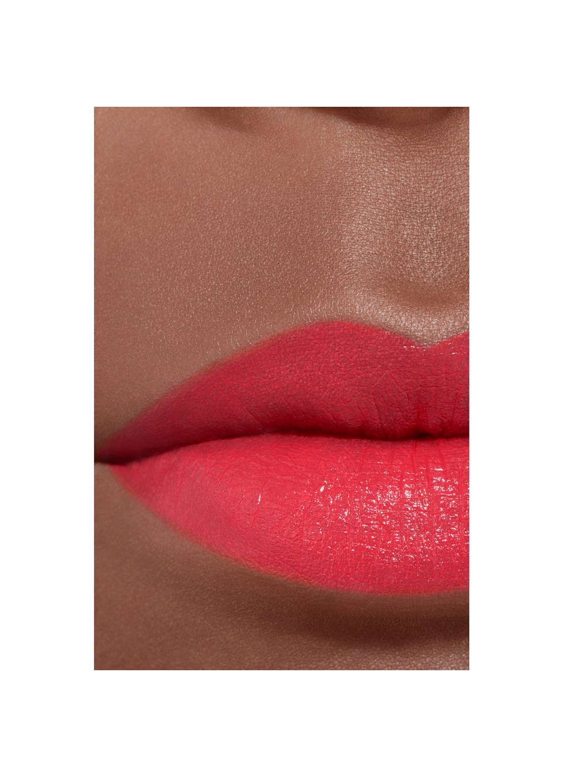 CHANEL BIJZONDER INTENSE LIPPENSTIFT. EXTRACT VAN LICHT EN VERZORGING. NAVULBAAR - detail 4 844 rose impulsif 