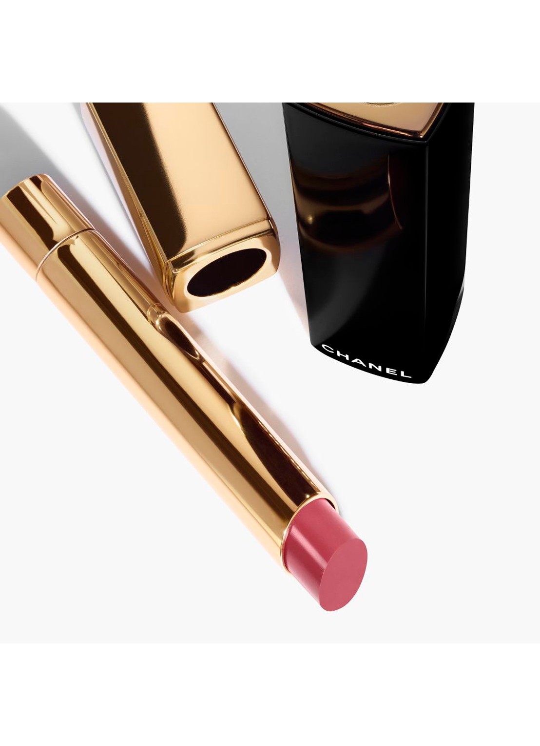 CHANEL BIJZONDER INTENSE LIPPENSTIFT. EXTRACT VAN LICHT EN VERZORGING. NAVULBAAR - achterkant 822 rose suprême 