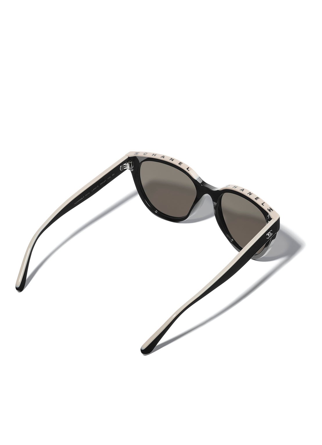 CHANEL BUTTERFLY ZONNEBRIL - detail 4 zwart