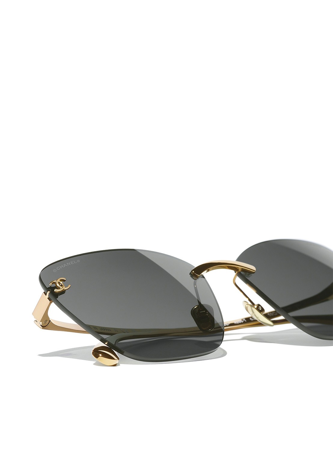 CHANEL CAT EYE ZONNEBRIL - detail 4 goud