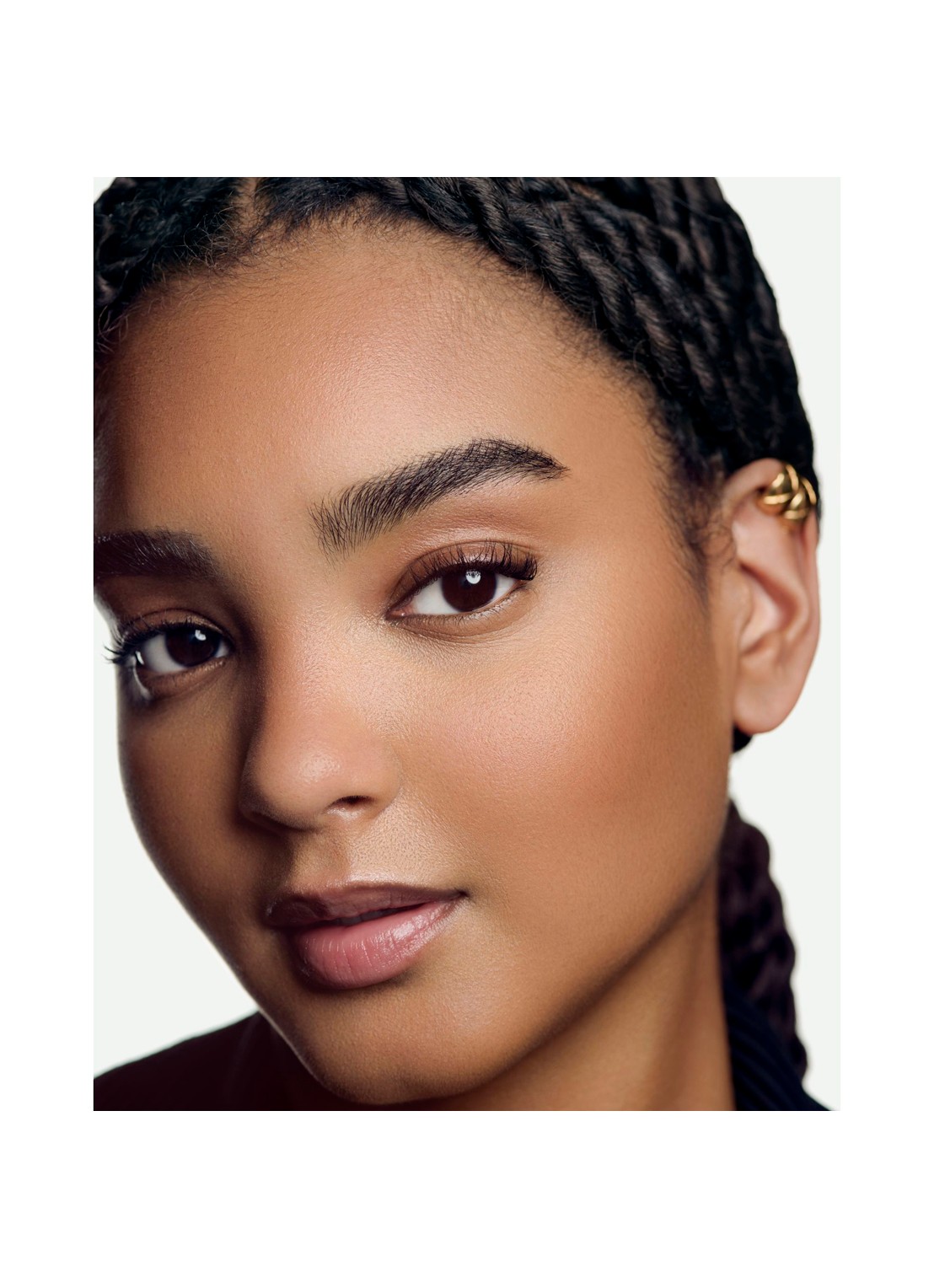 CHANEL CRÈMEGEL MET ZONOVERGOTEN FINISH. NATUURLIJKE HEALTHY GLOW MET ZONGEBRUIND EFFECT. - detail 7 soleil tan medium bronze