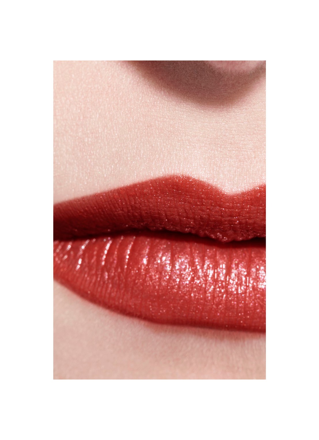 CHANEL DE LANGHOUDENDE HYDRATERENDE EN GLADSTRIJKENDE VERZORGENDE LIPPENSTIFT MET SATIJNGLANS - detail 7 112 paris 1er