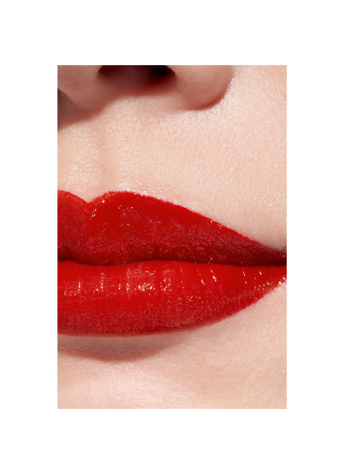 CHANEL DE LANGHOUDENDE HYDRATERENDE EN GLADSTRIJKENDE VERZORGENDE LIPPENSTIFT MET SATIJNGLANS - detail 2 118 new york