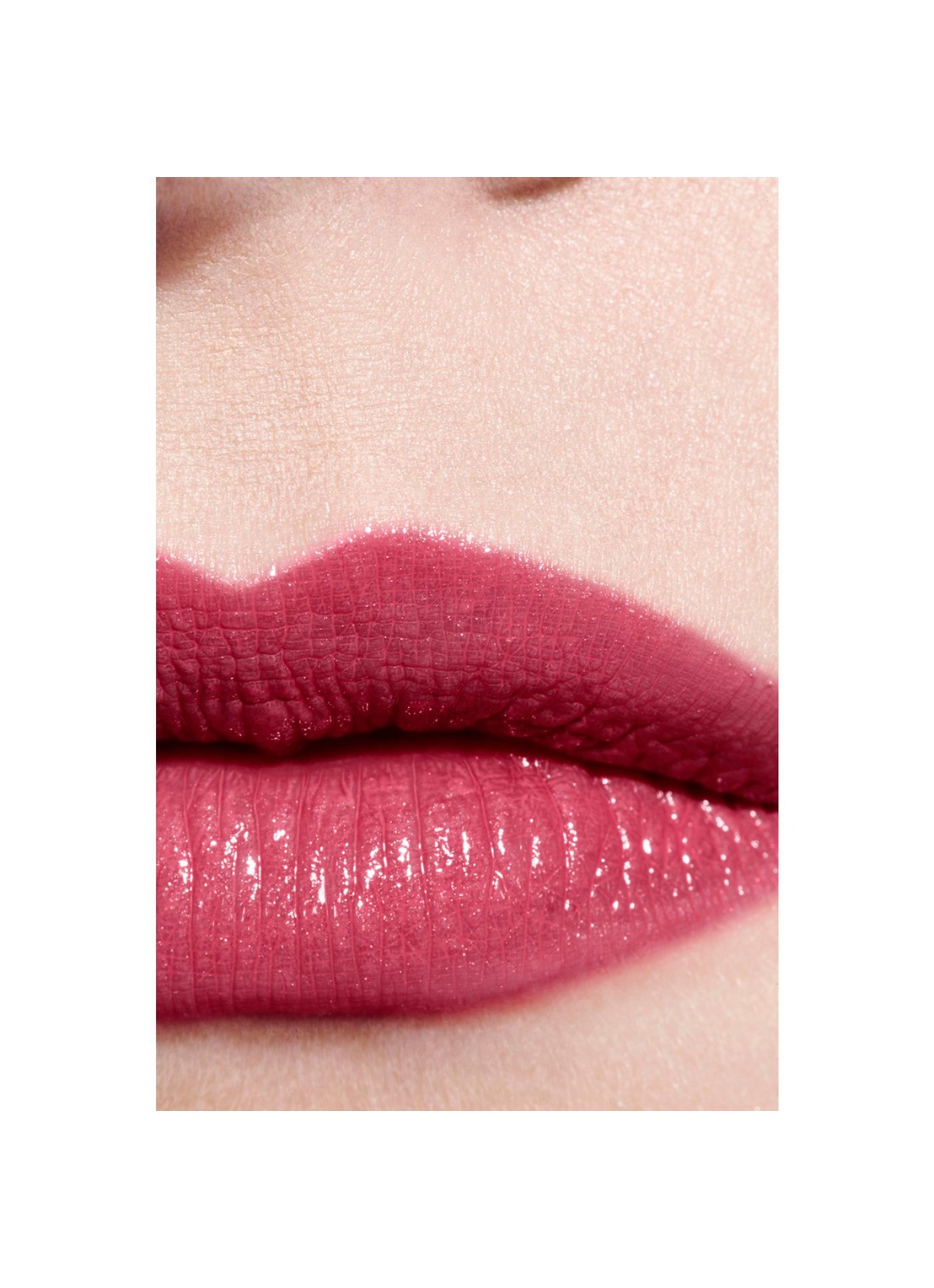 CHANEL DE LANGHOUDENDE HYDRATERENDE EN GLADSTRIJKENDE VERZORGENDE LIPPENSTIFT MET SATIJNGLANS - detail 7 128 légende