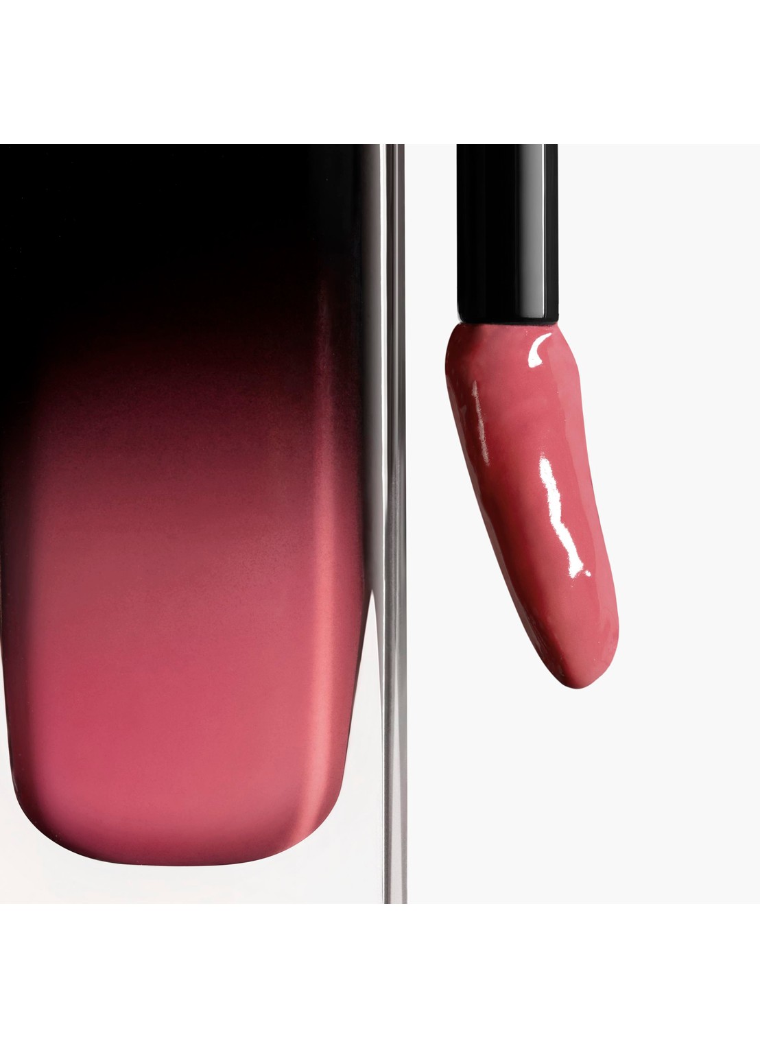 CHANEL DE UITERST LANGHOUDENDE GLANZENDE VLOEIBARE LIPPENSTIFT - achterkant 64 exigence 