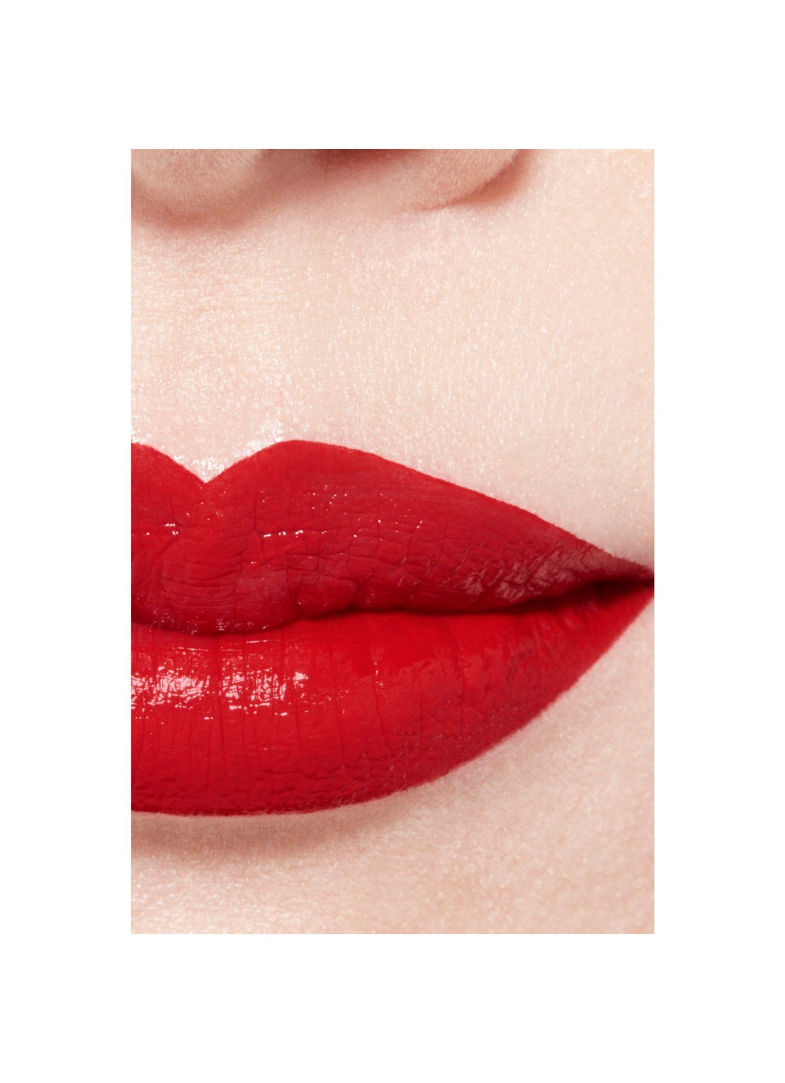 CHANEL DE UITERST LANGHOUDENDE GLANZENDE VLOEIBARE LIPPENSTIFT - detail 4 73 invincible 