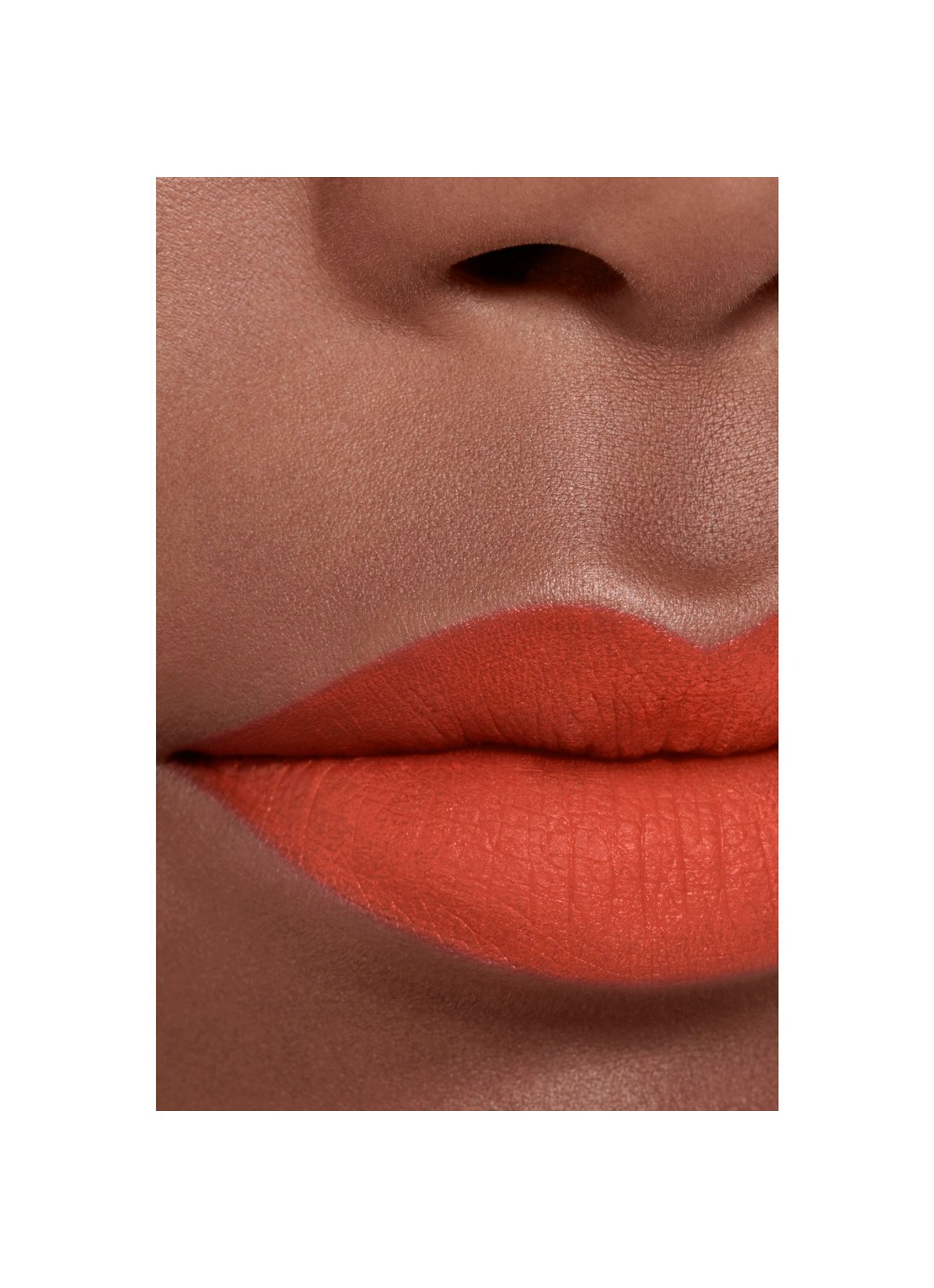 CHANEL DE ULTRA-LANGHOUDENDE INTENS MATTE VLOEIBARE LIPPENSTIFT - detail 5 214 bouleversante