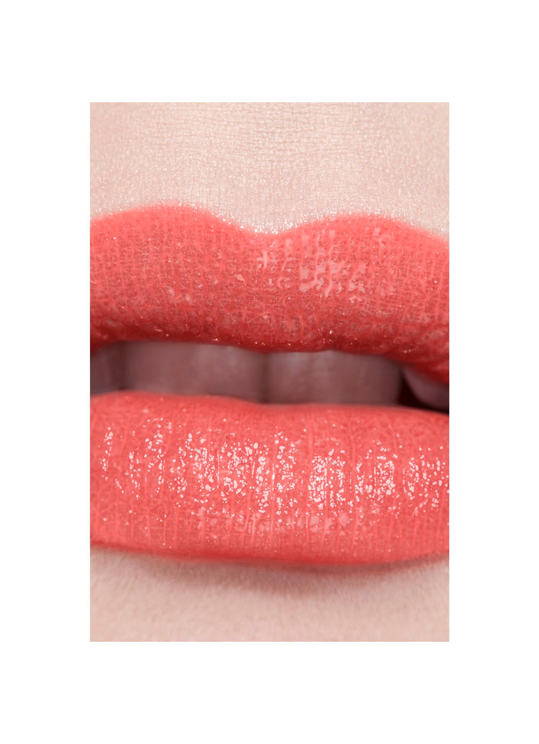 CHANEL DE VERFRAAIENDE HYDRATERENDE GETINTE BALSEM MET INTENSITEIT OP MAAT - detail 5 916 flirty coral