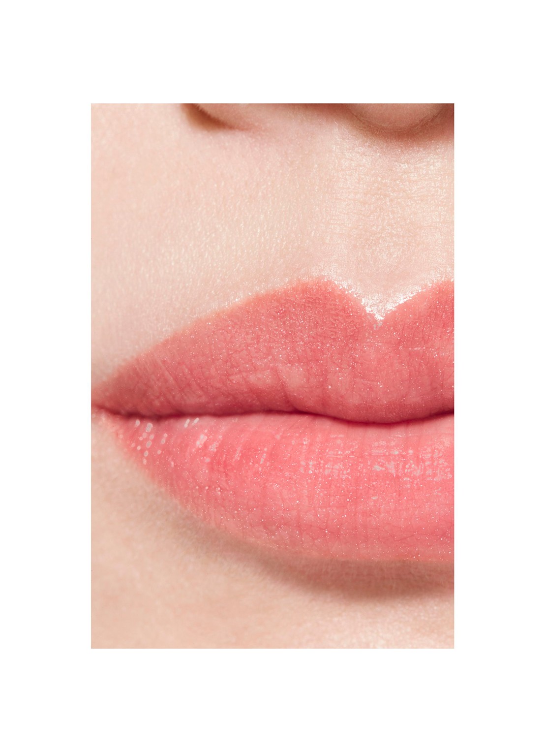 CHANEL DE VERFRAAIENDE HYDRATERENDE GETINTE BALSEM MET INTENSITEIT OP MAAT - detail 4 928 pink delight
