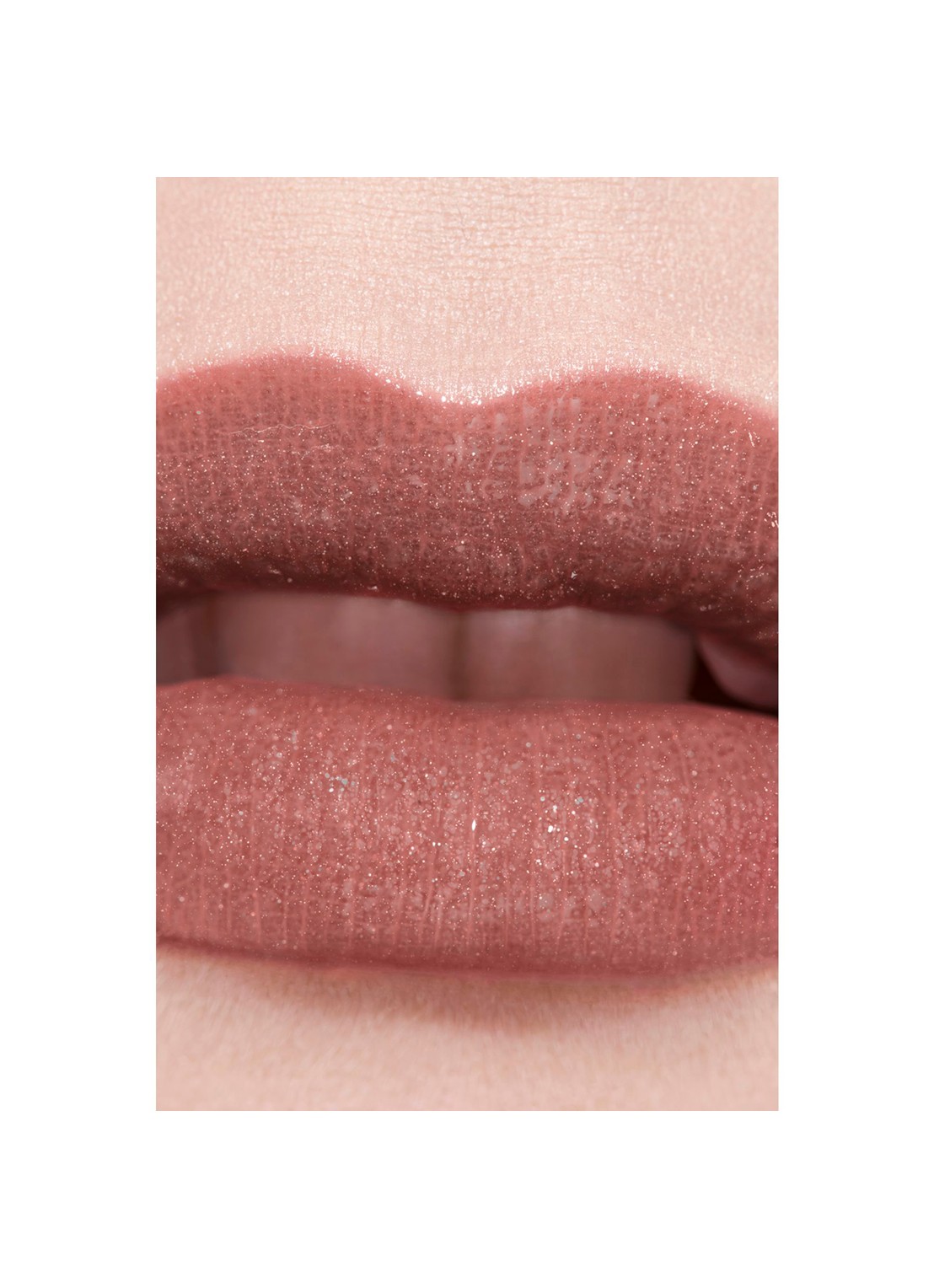 CHANEL DE VERFRAAIENDE HYDRATERENDE GETINTE BALSEM MET INTENSITEIT OP MAAT - detail 5 938 keep cool
