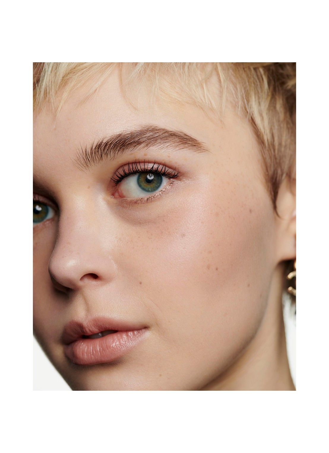 CHANEL EAU DE BLUSH - detail 5 light peach 