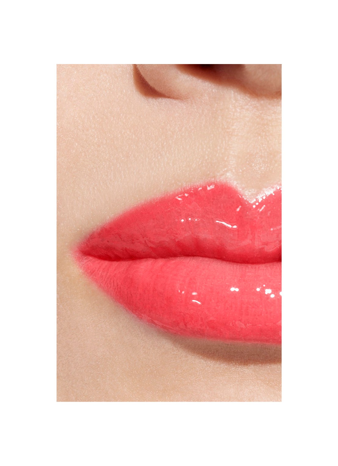 CHANEL HYDRATERENDE EN GLADSTRIJKENDE HOOGGLANS GLOSS - detail 2 436 solaire