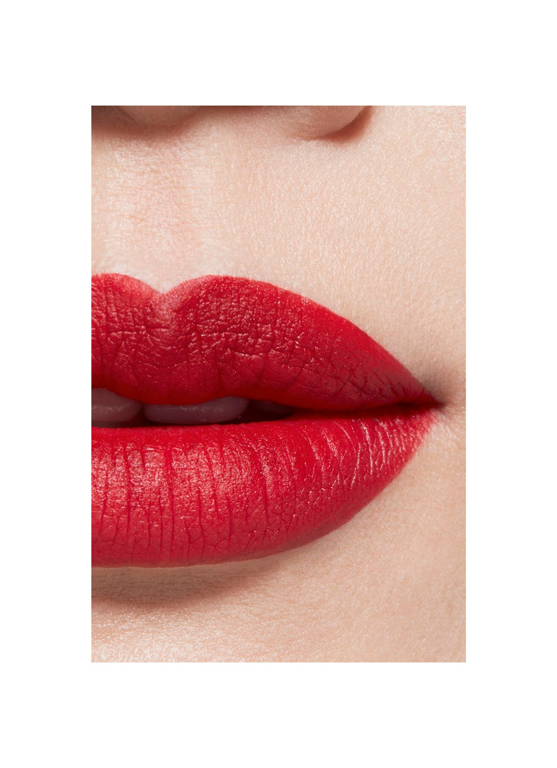 CHANEL LIMITED EDITION – DE STRALENDE FLUWEELACHTIGE LIPPENSTIFT  - detail 2 56 rouge charnel