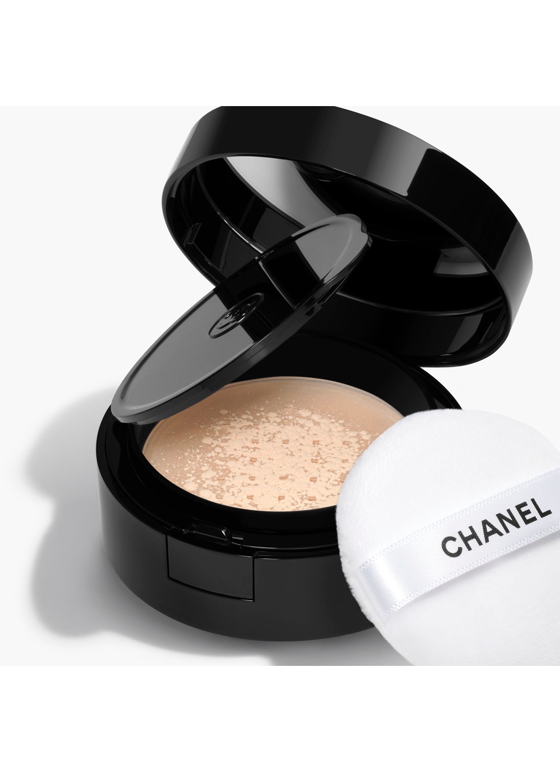 CHANEL LOS POEDER MET EEN NATUURLIJKE FINISH. REISFORMAAT - detail 2 30 medium