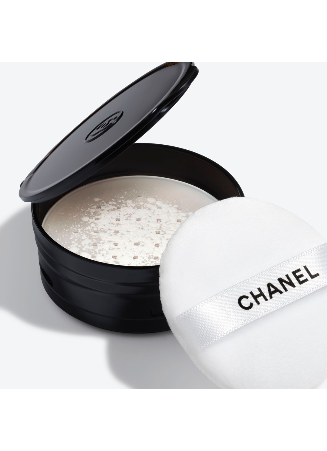 CHANEL LOS POEDER MET EEN NATUURLIJKE FINISH. REISFORMAAT - detail 3 10 light 
