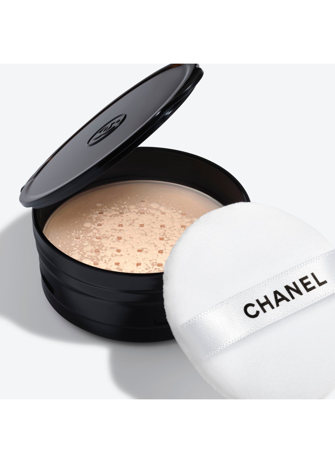 CHANEL LOS POEDER MET EEN NATUURLIJKE FINISH. REISFORMAAT - detail 2 30 medium 