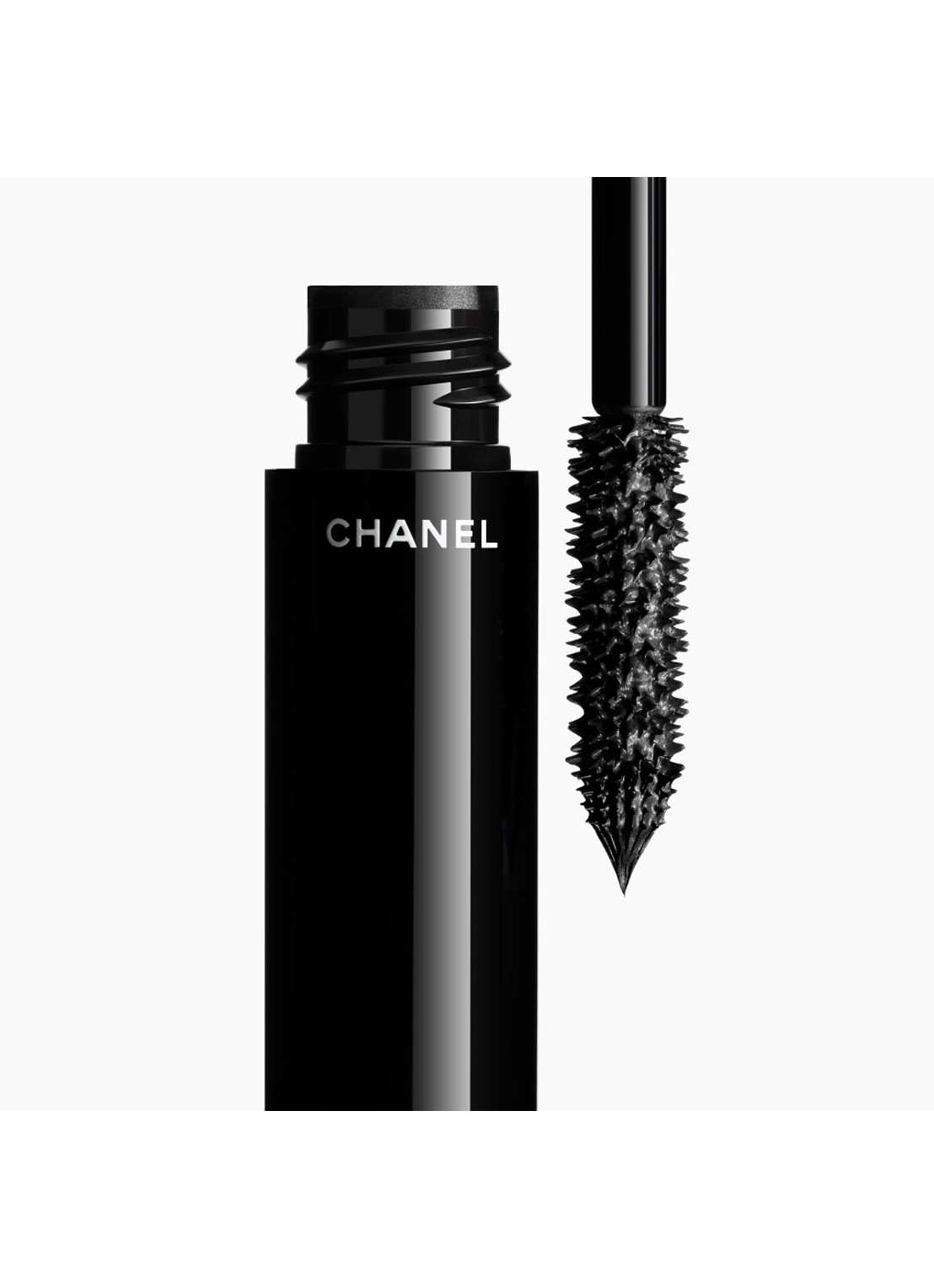 CHANEL MASCARA VOOR VOLUME - achterkant 7 10 noir