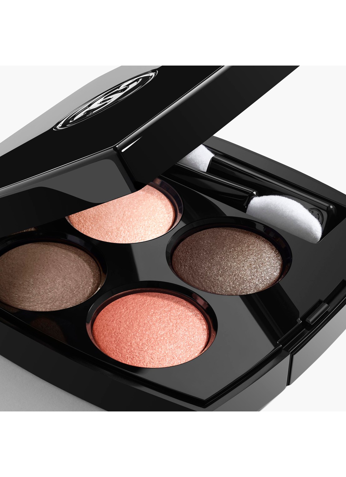CHANEL OOGSCHADUW MET VEELZIJDIG EFFECT - achterkant 204 tissé vendôme