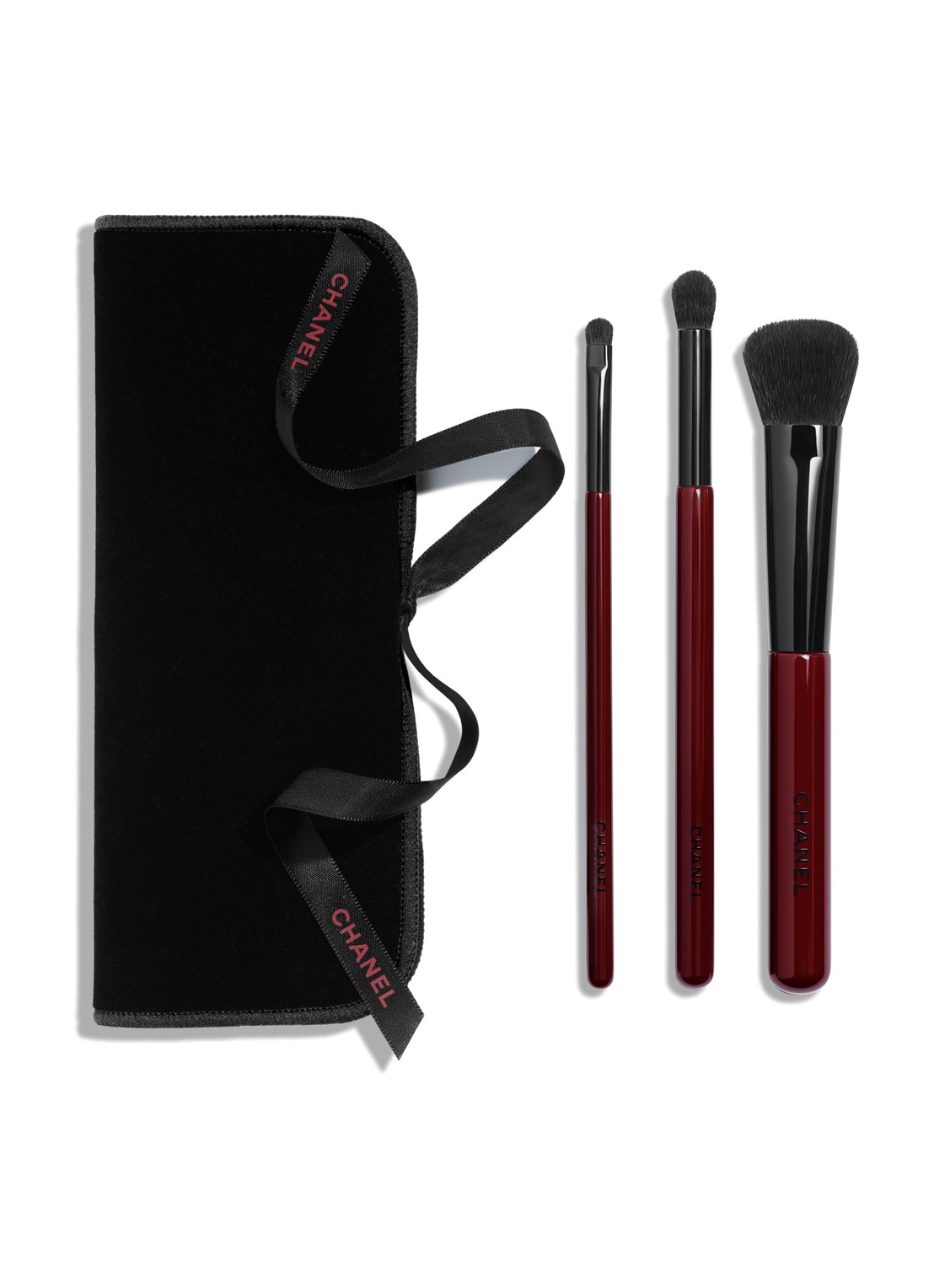 CHANEL POUCH MET 3 PROFESSIONELE MAKE-UPPENSELEN - voorkant undefined