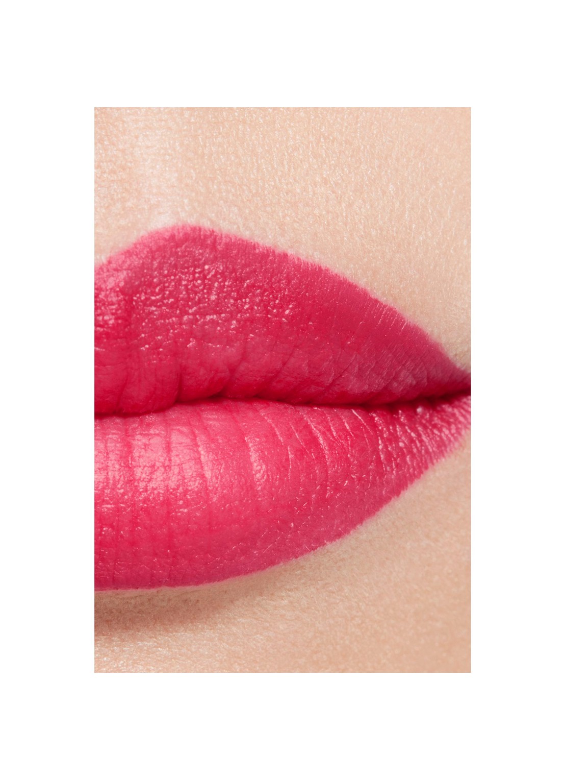 CHANEL STRALENDE FLUWEELACHTIGE LIPPENSTIFT - detail 5 45 intense 