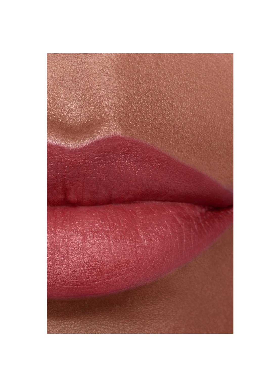 CHANEL STRALENDE FLUWEELACHTIGE LIPPENSTIFT - detail 5 64 éternelle 