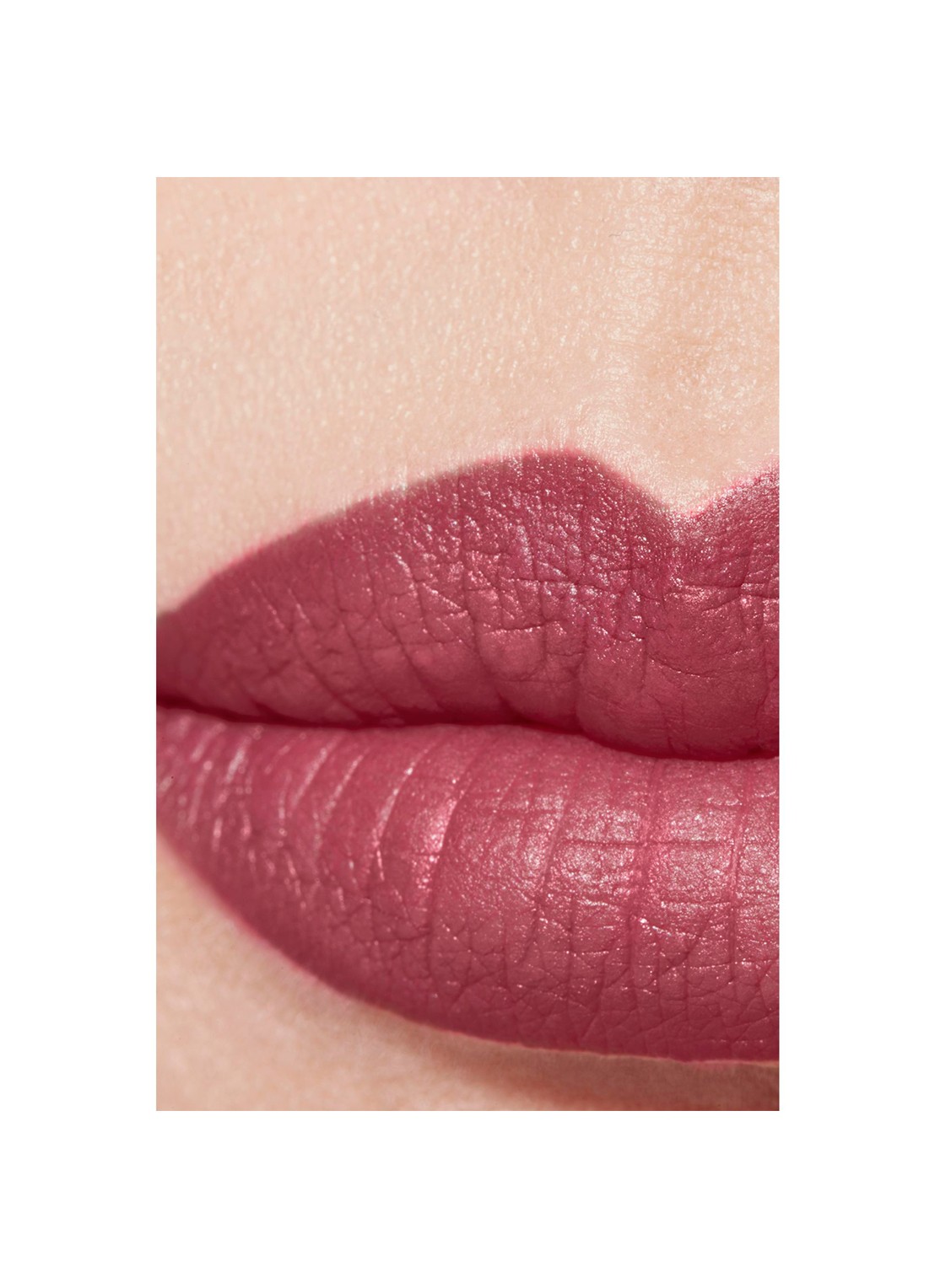 CHANEL STRALENDE FLUWEELACHTIGE LIPPENSTIFT - detail 4 357 irrévérente