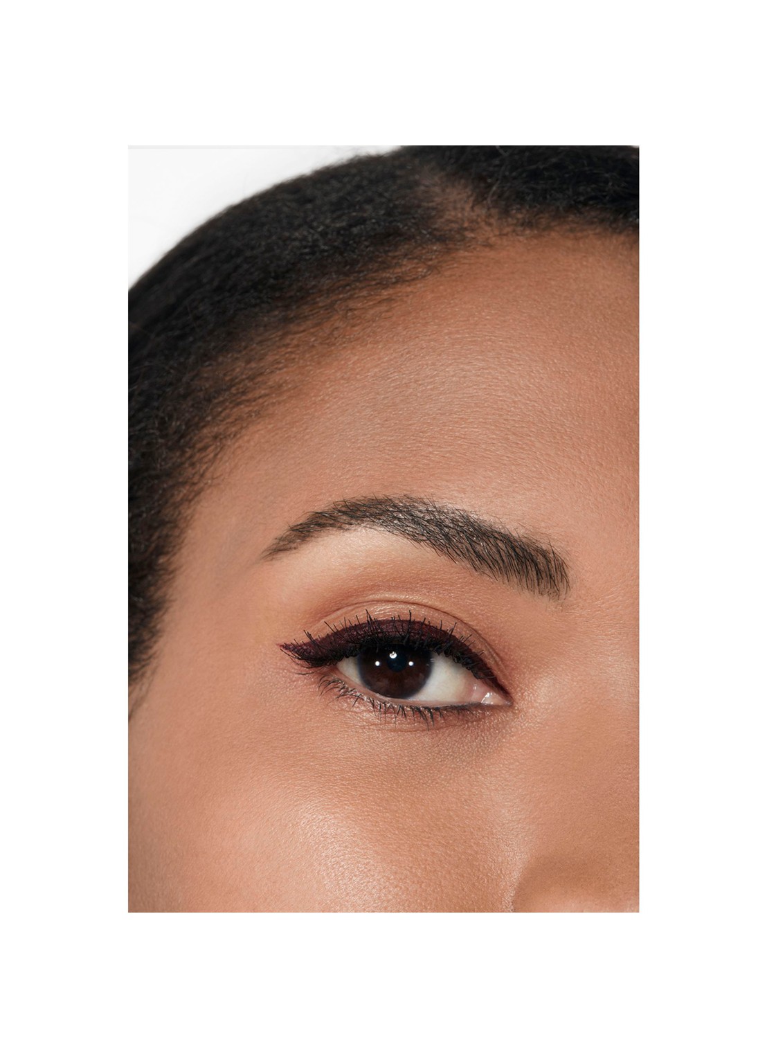 CHANEL UITERST NAUWKEURIGE, VLOEIBARE, LANGHOUDENDE EYELINER DIE NIET UITLOOPT - detail 5 516 rouge noir