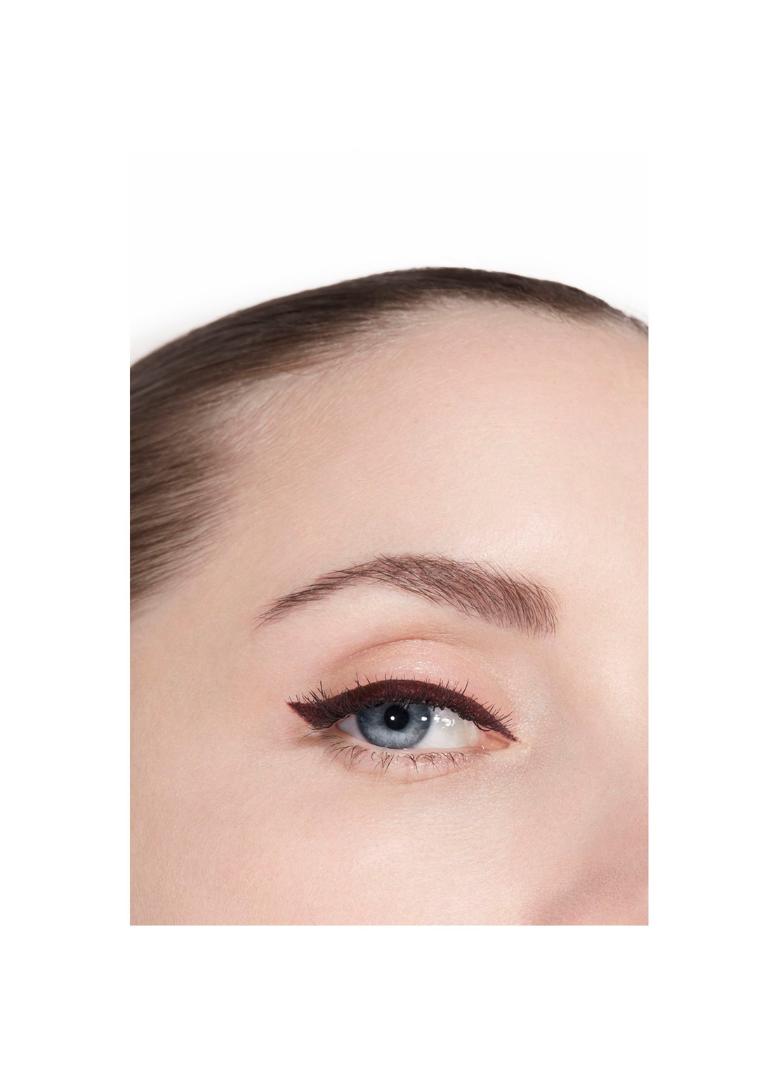 CHANEL UITERST NAUWKEURIGE, VLOEIBARE, LANGHOUDENDE EYELINER DIE NIET UITLOOPT - detail 6 516 rouge noir