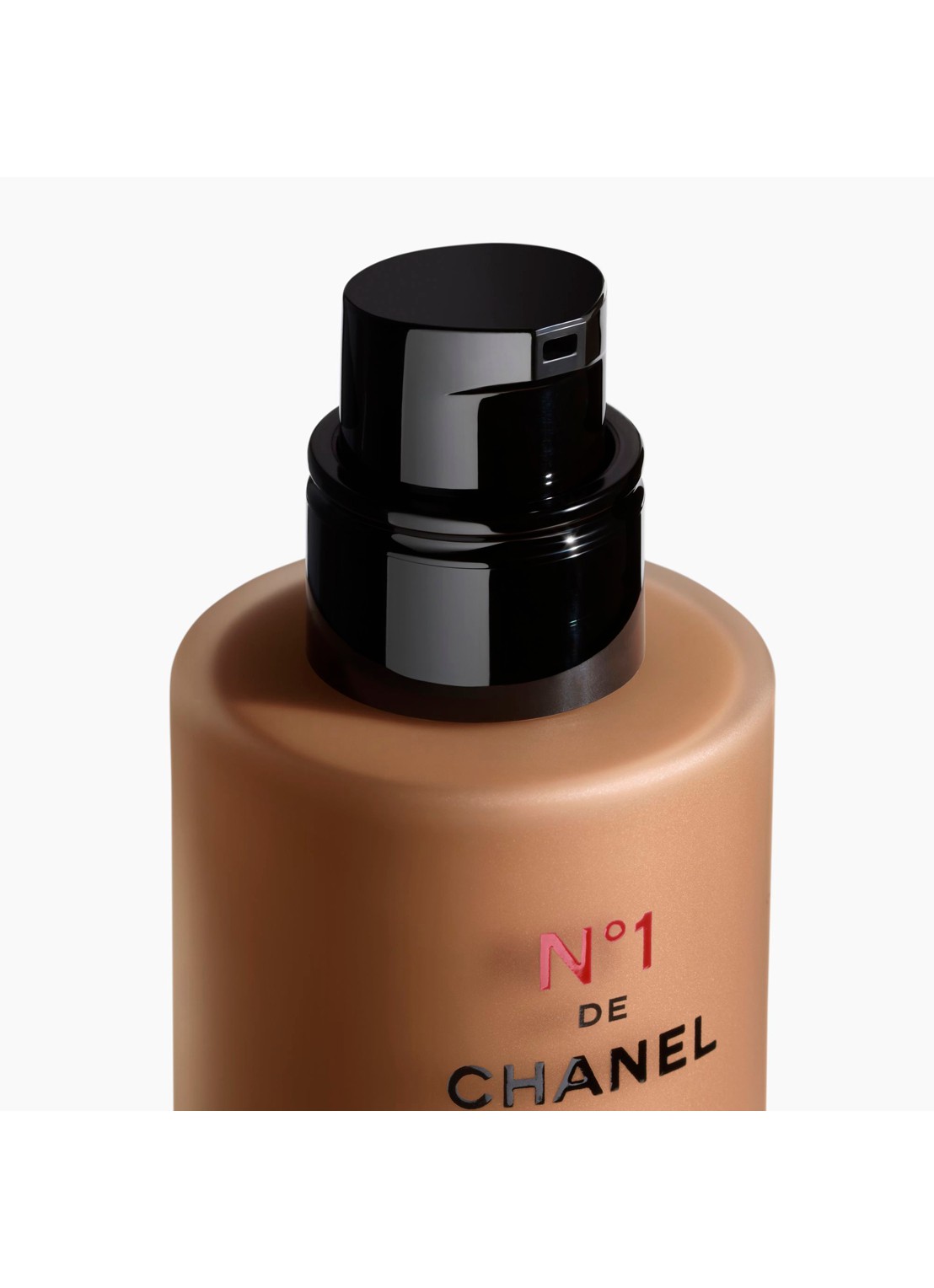 CHANEL VERHELDEREN – HYDRATEREN – BESCHERMEN - detail 3 br132 