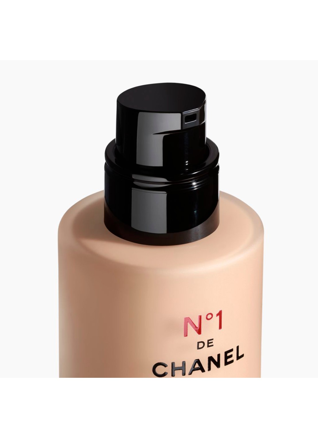 CHANEL VERHELDEREN – HYDRATEREN – BESCHERMEN - detail 3 br32 