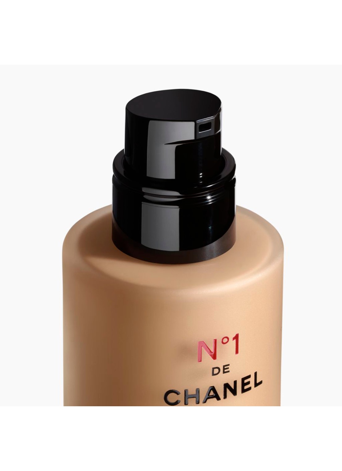 CHANEL VERHELDEREN – HYDRATEREN – BESCHERMEN - detail 3 b60