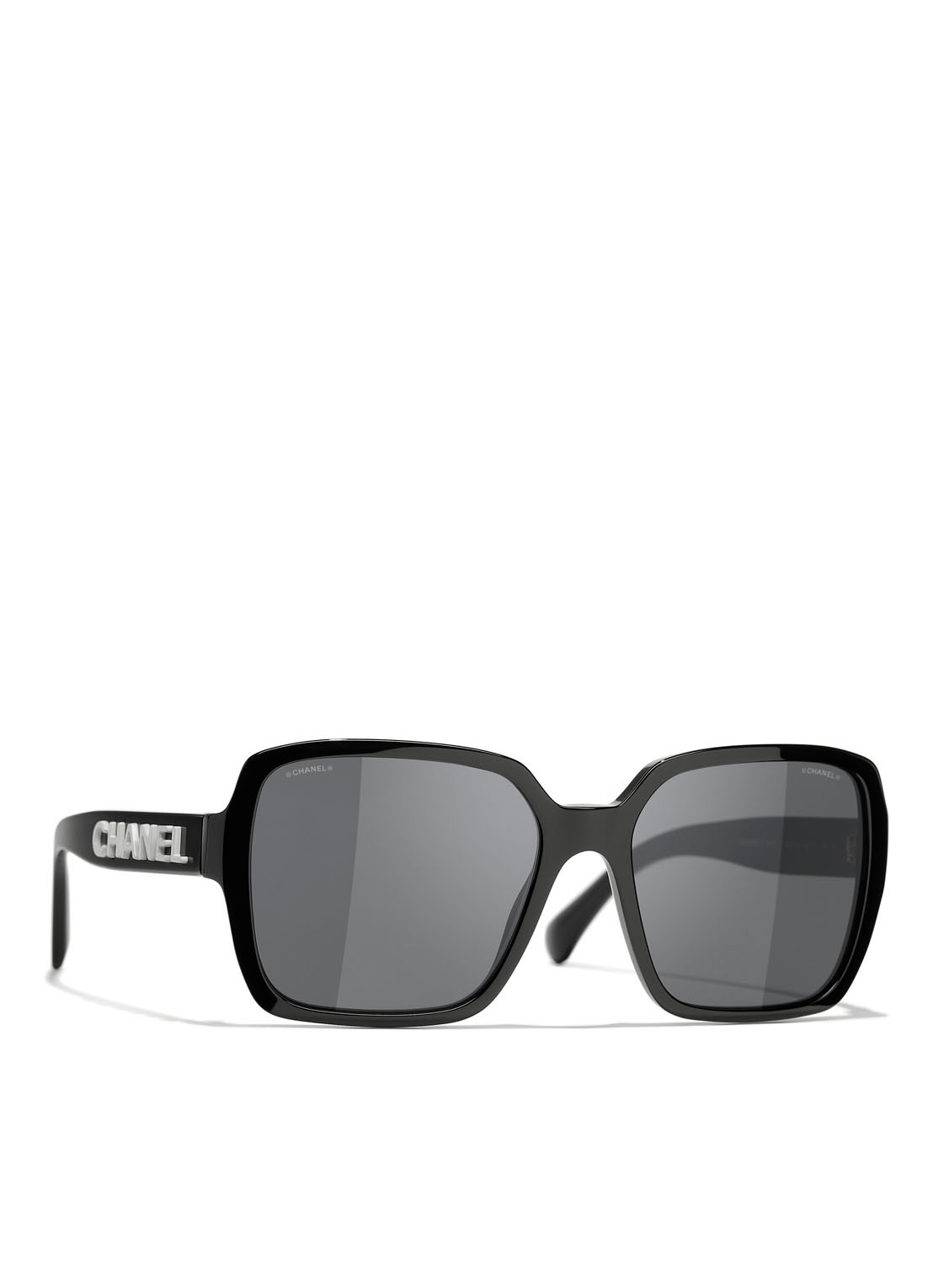 CHANEL VIERKANTE ZONNEBRIL - voorkant 4 zwart