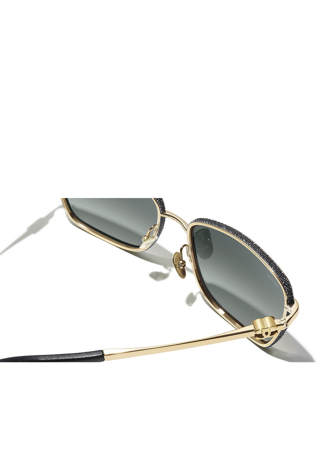 CHANEL VLINDER ZONNEBRIL - detail 4 goud
