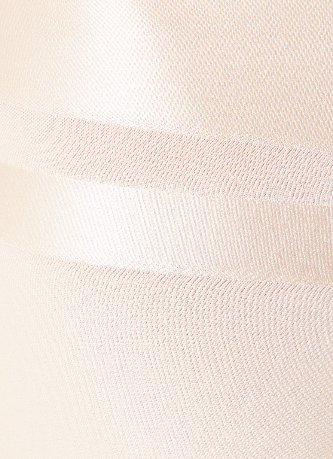 Chantelle Brilliant Shaping high waisted corrigerende shorty met glanzende finish - detail 2 creme