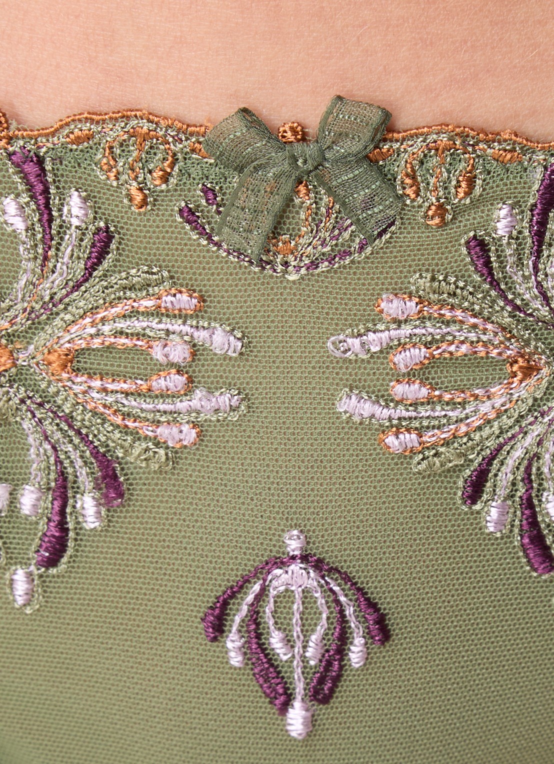 Chantelle Champs Elysees tanga van kant - detail 3 groen