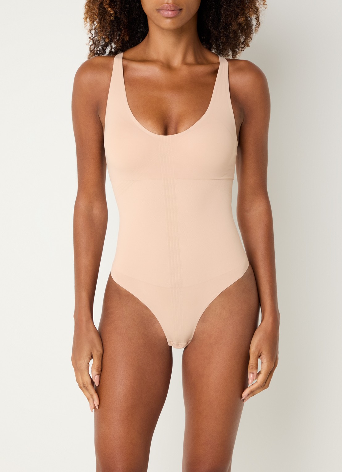 Chantelle Corrigerende body met uitneembare vulling - voorkant 5 beige